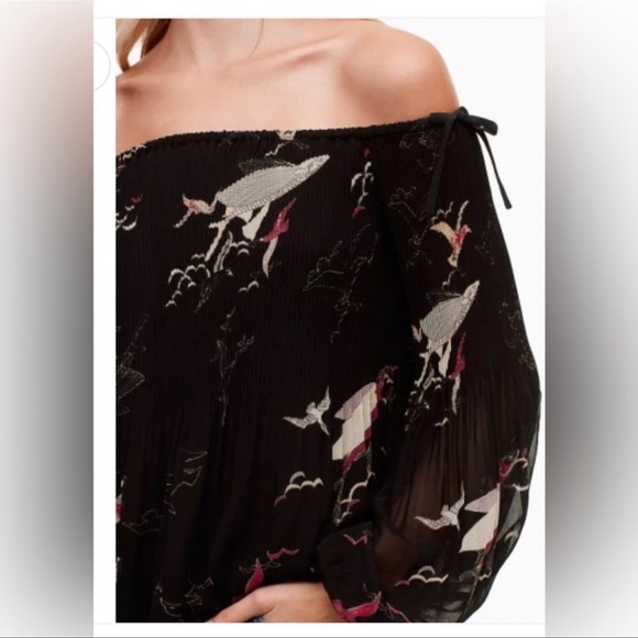 Aritzia Wilfred Talence Off Shoulder Blouse in foulard Black pattern XS women - Picture 5 of 9